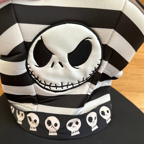 Disney Tim Burton's Nightmare Before Christmas Top Hat, Tote & Suspenders - Picture 11 of 16